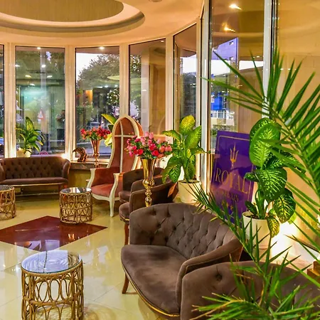 Royal By Euxin ホテル