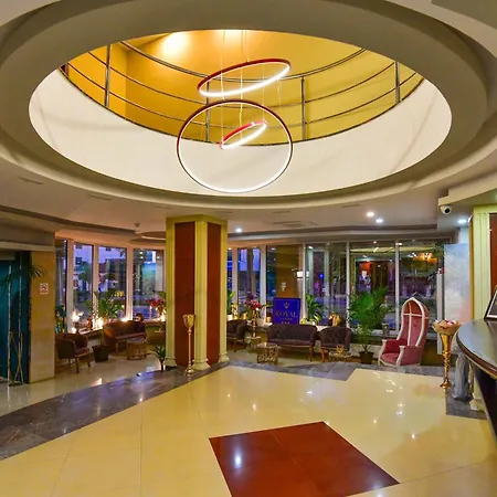 Royal By Euxin 3* Constanţa