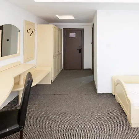 Royal By Euxin ホテル 3*