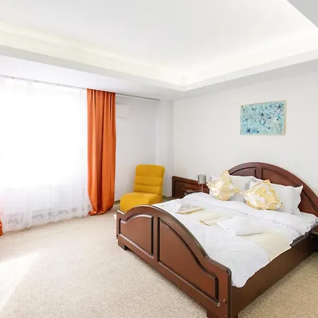 Royal By Euxin 3*