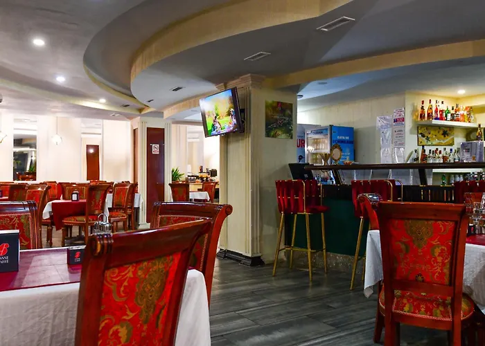 Hotel Royal By Euxin 3*